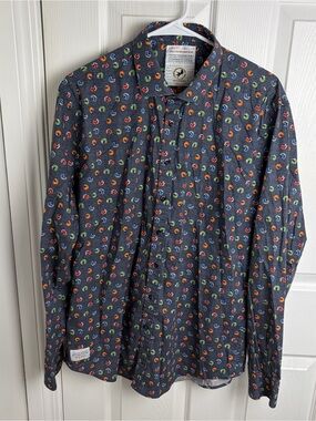 A fish named Fred button down shirt with helmets all over print US large
